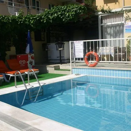 Hasinci Hotel 2*
